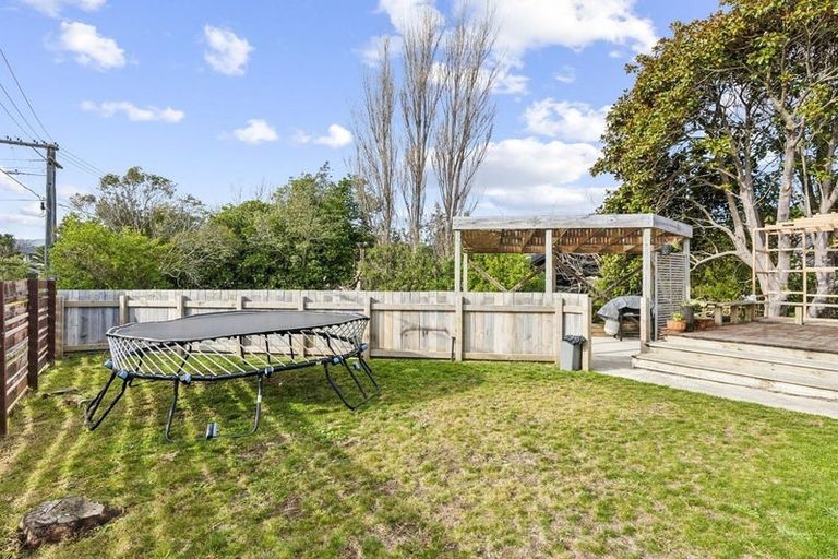 Photo of property in 16 Eatwell Avenue, Paraparaumu Beach, Paraparaumu, 5032