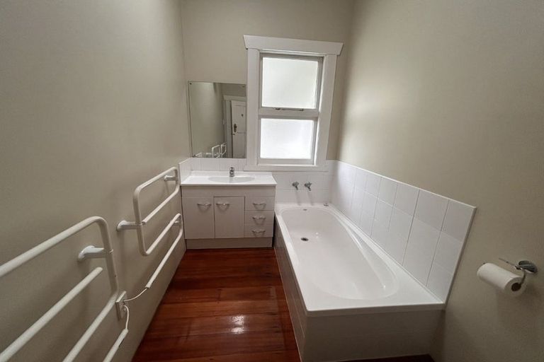 Photo of property in 4 Margaret Street, Roslyn, Palmerston North, 4414