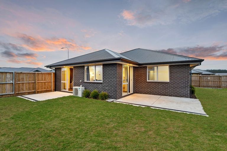 Photo of property in 34 Hilton Drive, Amberley, 7410