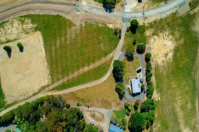 Photo of property in 17 Honey Lane, Tasman, Upper Moutere, 7173