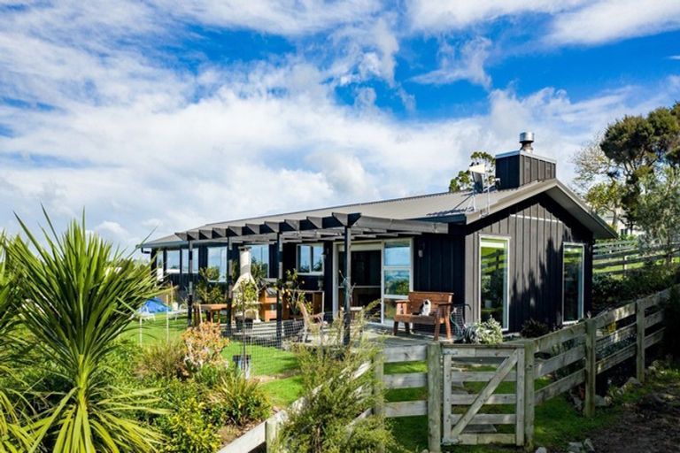 Photo of property in 106 Robert Hastie Drive, Mangawhai, 0573