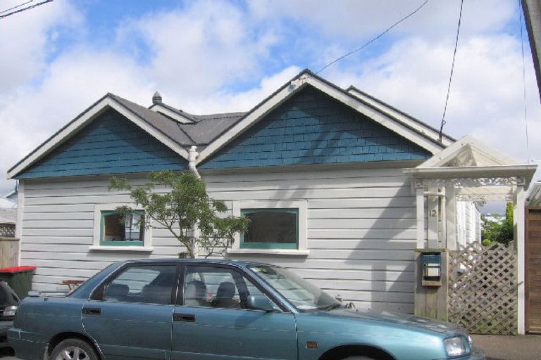 Photo of property in 12 Scarborough Terrace, Mount Victoria, Wellington, 6011