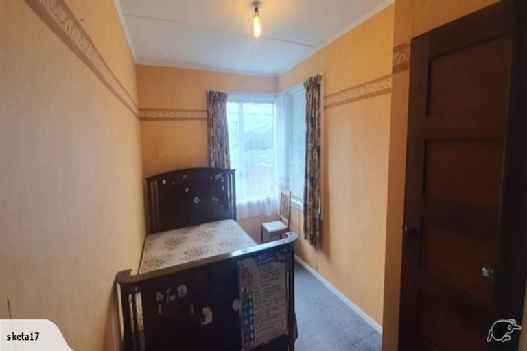 Photo of property in 17 Burcham Street, Taita, Lower Hutt, 5011