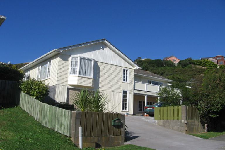 Photo of property in 19 Lupin Terrace, Tawa, Wellington, 5028