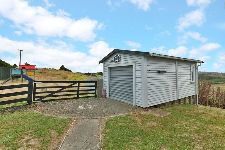 Photo of property in 290 Shanks Road, Helensville, 0875