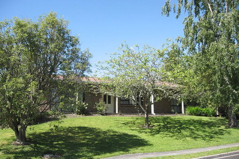 Photo of property in 5 Marlowe Drive, Leamington, Cambridge, 3432