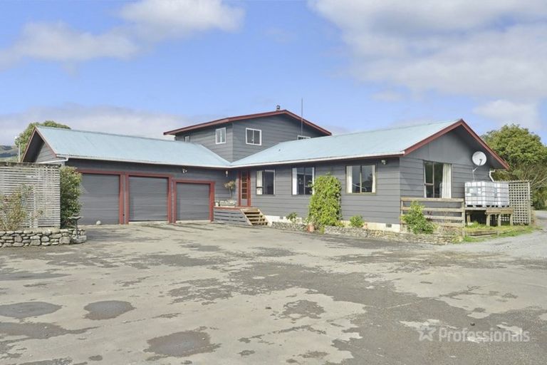 Photo of property in 767 Gladstone Road, Te Hapara, Gisborne, 4010