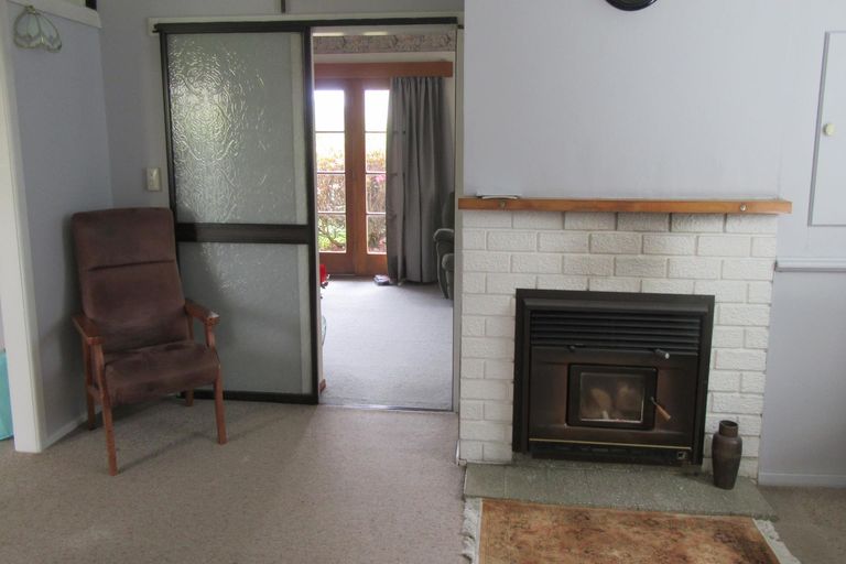 Photo of property in 28 Leonard Street, Waimate, 7924