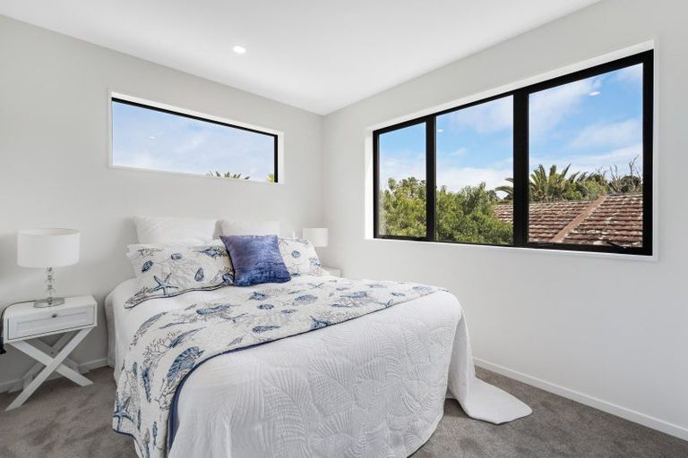 Photo of property in 140a Edgewater Drive, Pakuranga, Auckland, 2010