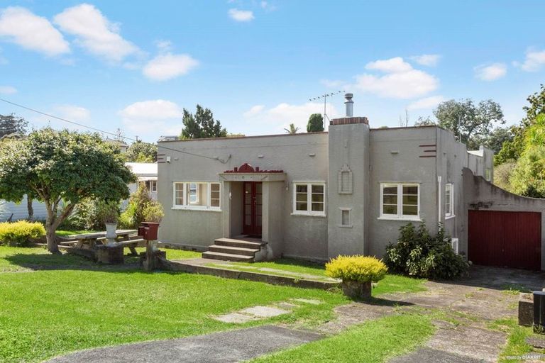 Photo of property in 6 Sealy Road, Torbay, Auckland, 0630