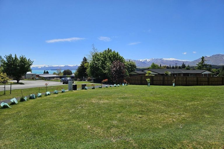 Photo of property in 32 Aorangi Crescent, Lake Tekapo, 7999
