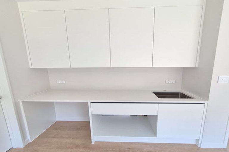 Photo of property in 5 Pekanga Road, Orewa, 0931
