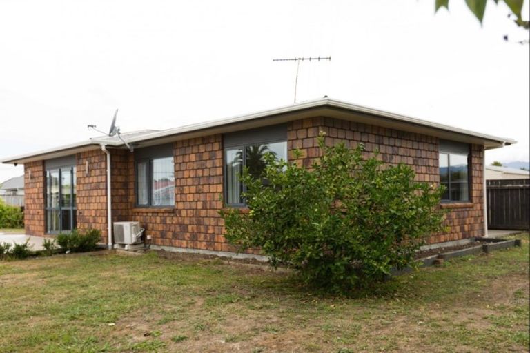 Photo of property in 8 Belle Maison Court, Levin, 5510