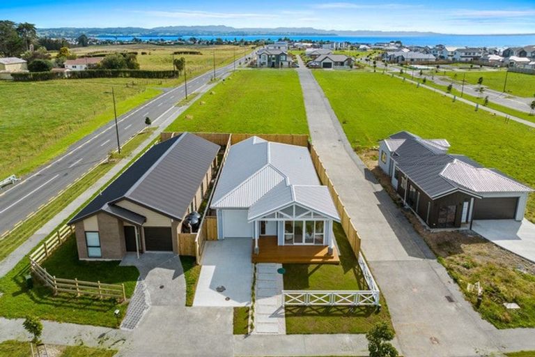 Photo of property in 113 Mutetai Road, Clarks Beach, 2122