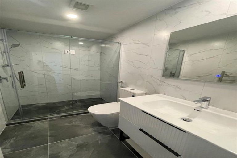 Photo of property in 59 Whare Kauri Road, Papakura, 2110