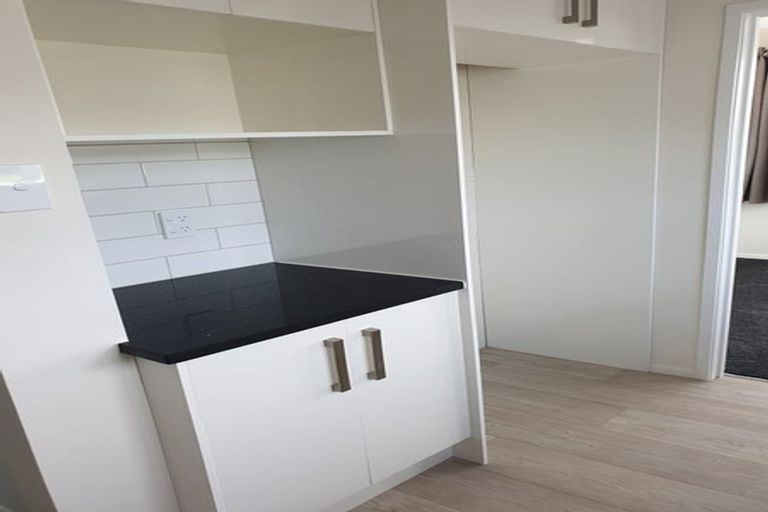 Photo of property in 2 Mariner Street, Mangere, Auckland, 2022