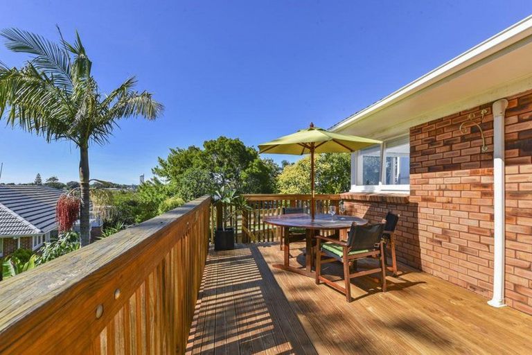 Photo of property in 3/16 Margaret Place, Milford, Auckland, 0620