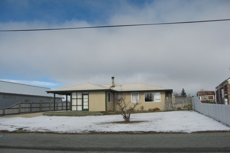 Photo of property in 74 Glencairn Road, Twizel, 7901