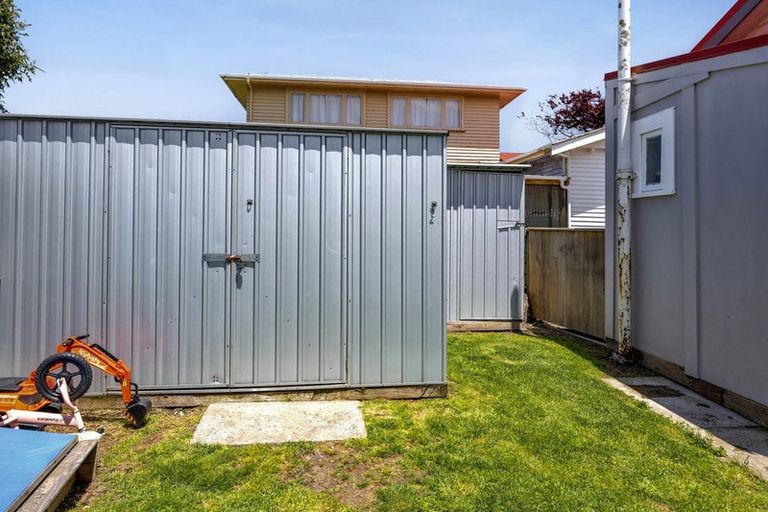 Photo of property in 12 Collins Street, Hawera, 4610