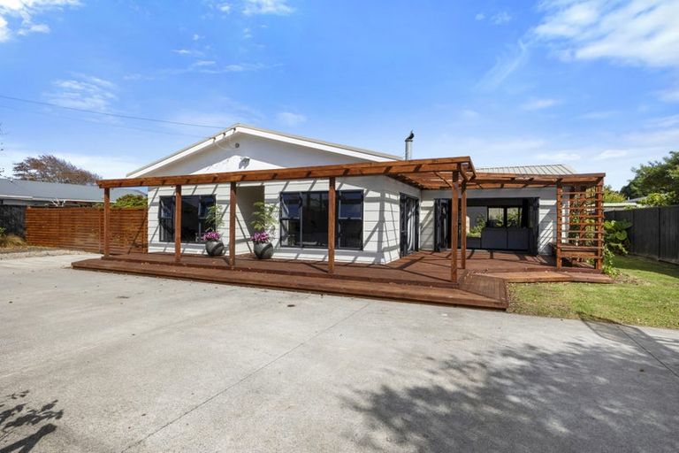 Photo of property in 79 Domett Street, Waitara, 4320