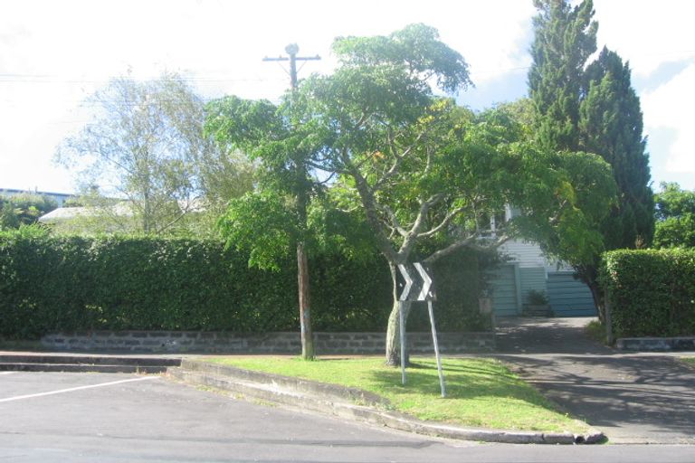 Photo of property in 4 Riddell Road, Glendowie, Auckland, 1071