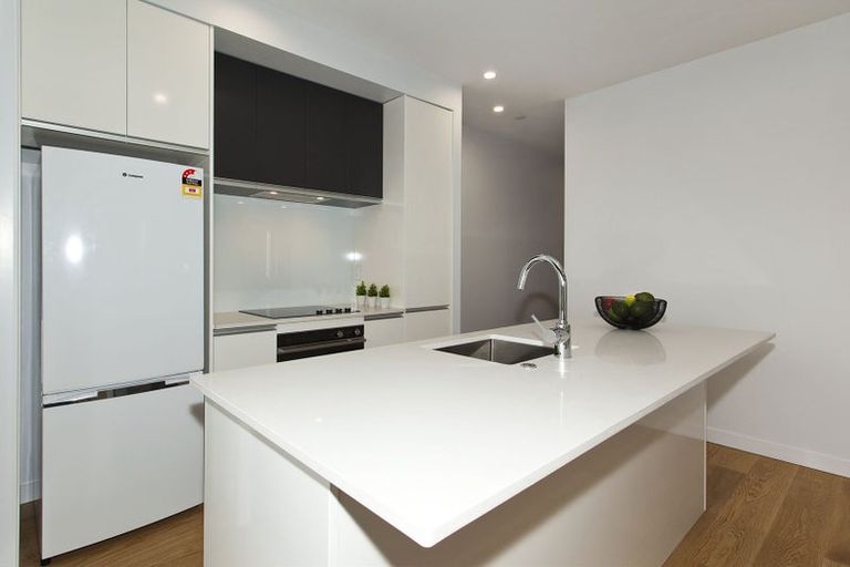 Photo of property in Frank Sargeson Apts, 501/74 Anzac Street, Takapuna, Auckland, 0622