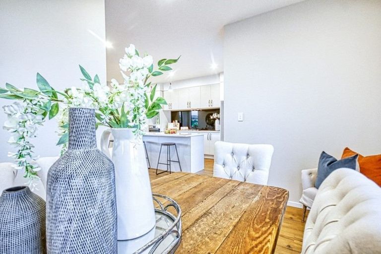 Photo of property in 23 Nephrite Lane, Henderson, Auckland, 0610