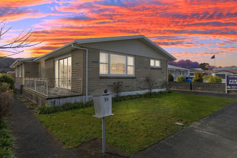 Photo of property in 15 Joseph Grove, Elderslea, Upper Hutt, 5018