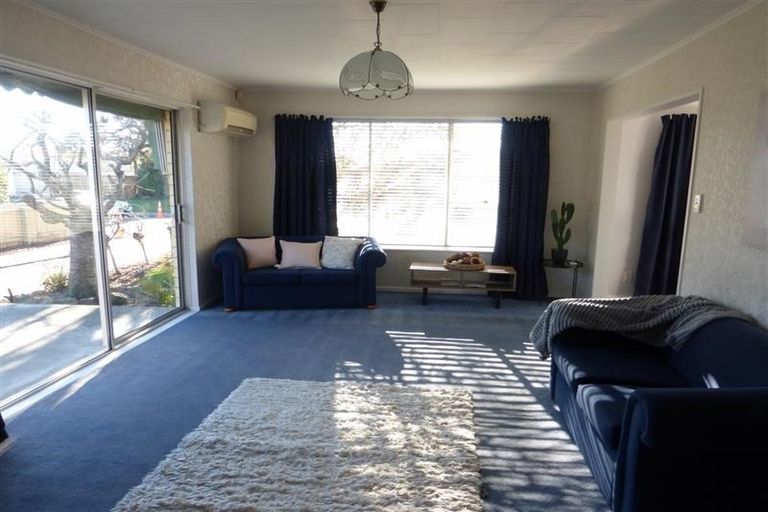 Photo of property in 60 Denise Crescent, Hornby, Christchurch, 8042