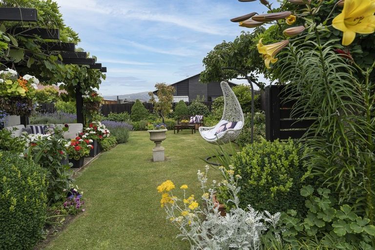 Photo of property in 30 Waenga Drive, Cromwell, 9310