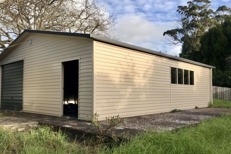 Photo of property in 328 Swanson Road, Henderson, Auckland, 0610