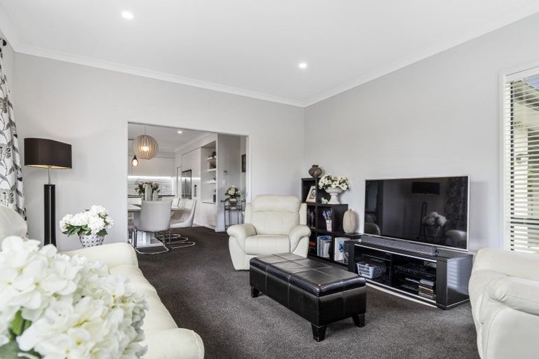 Photo of property in 5 Gumtree Lane, Omokoroa, 3114