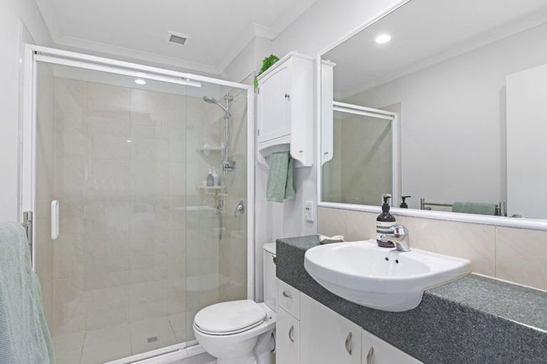 Photo of property in 1p/7-11 Bute Road, Browns Bay, Auckland, 0630