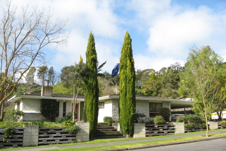 Photo of property in 3 Tokomaru Drive, Havelock North, 4130