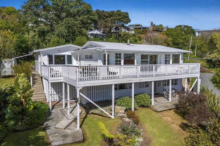 Photo of property in 47 Duncansby Road, Stanmore Bay, Whangaparaoa, 0932