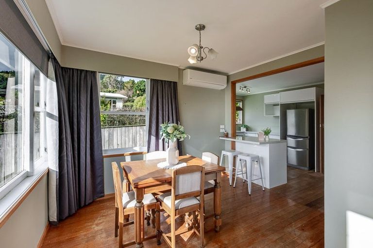 Photo of property in 102 Ruapehu Street, Paraparaumu, 5032