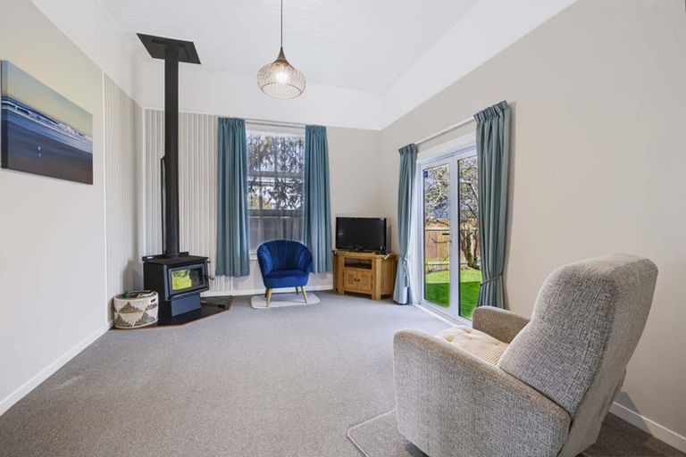 Photo of property in 22 Fitzroy Street, Normanby, Hawera, 4614
