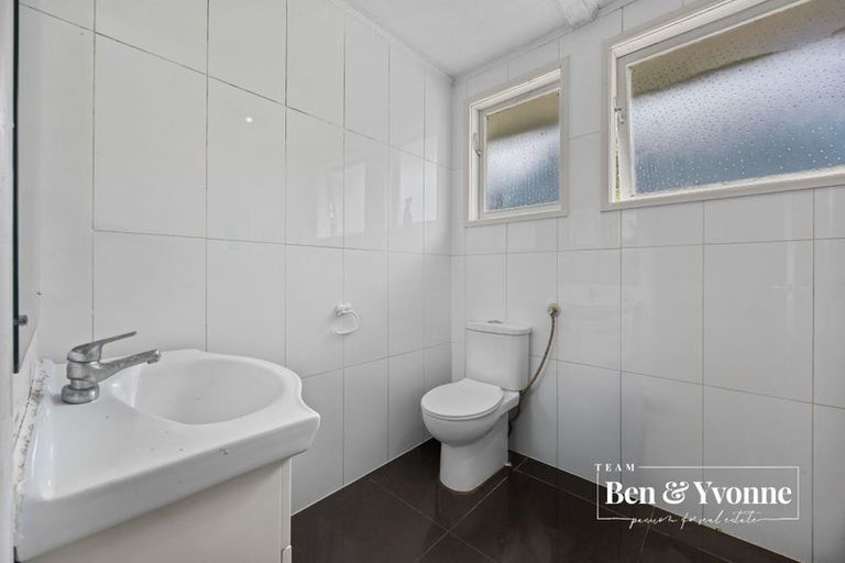 Photo of property in 85 Blake Road, Mangere East, Auckland, 2024