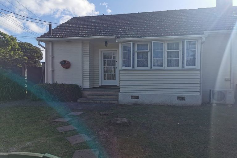 Photo of property in 28 Jutland Street, Waterloo, Lower Hutt, 5011
