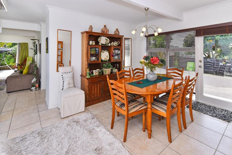 Photo of property in 14 Winslow Heights, Pahurehure, Papakura, 2113