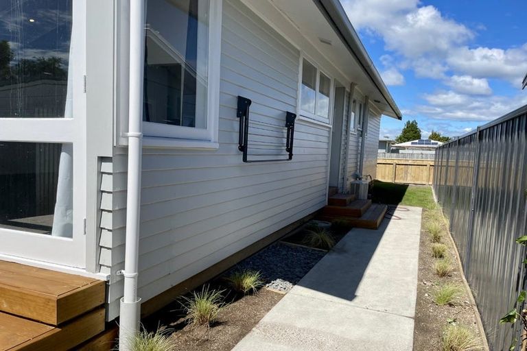 Photo of property in 2 Nicholson Street, Mayfair, Hastings, 4122