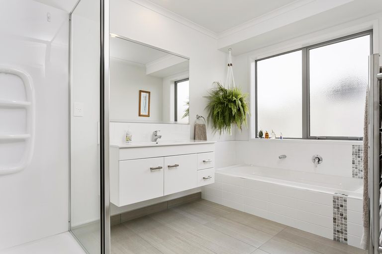 Photo of property in 4 O'sullivan Drive, Matamata, 3400