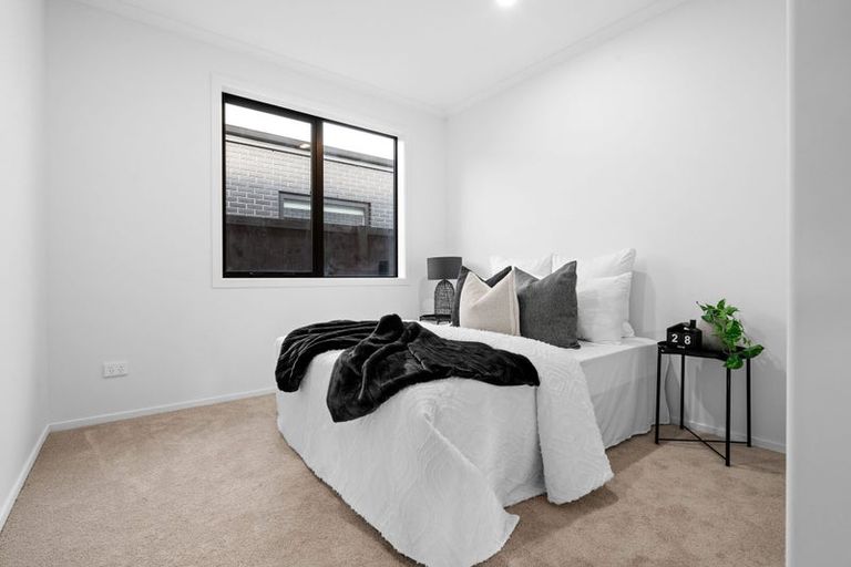 Photo of property in 39 Overton Street, Rototuna North, 3210