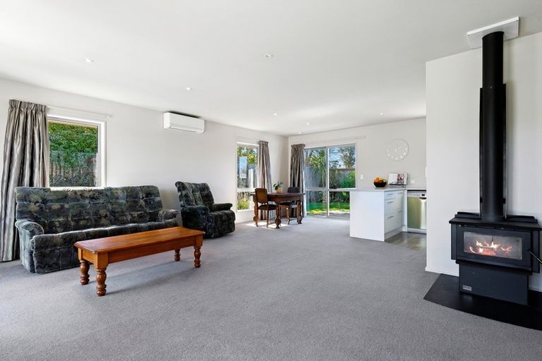 Photo of property in 16 Brighton Street, Leithfield, Amberley, 7481