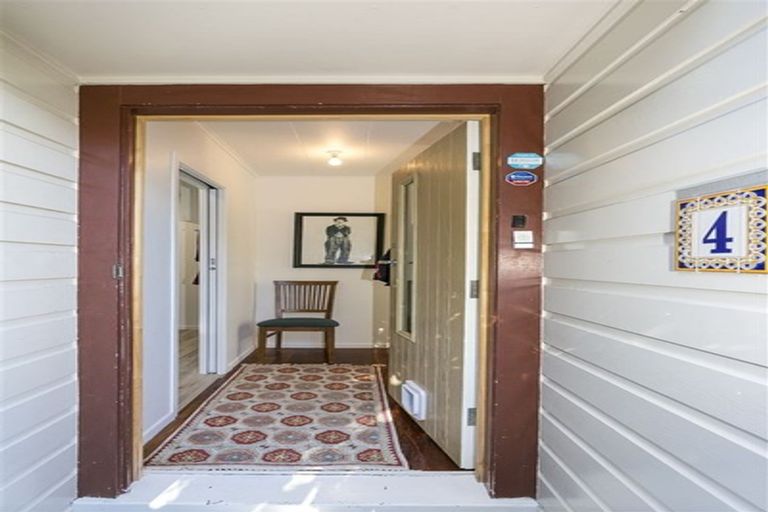 Photo of property in 4/78 Calcutta Street, Khandallah, Wellington, 6035