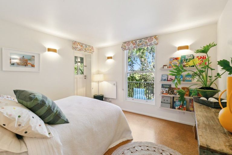 Photo of property in 39 Glenbervie Terrace, Thorndon, Wellington, 6011