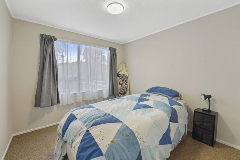 Photo of property in 20 Amber Grove, Birchville, Upper Hutt, 5018