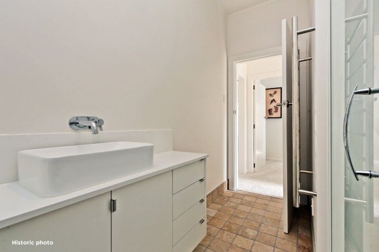 Photo of property in 500 Fenwick Street, Mayfair, Hastings, 4122