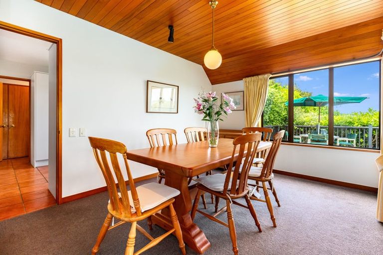 Photo of property in 50 Amapur Drive, Khandallah, Wellington, 6035