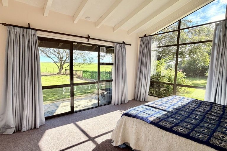 Photo of property in 270 Whartons Road, Island Stream, Oamaru, 9492